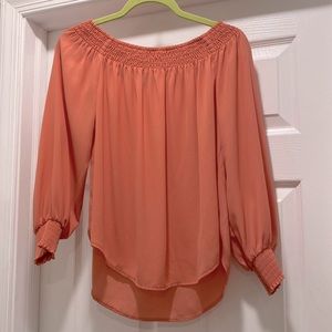 Off the shoulder express long sleeve